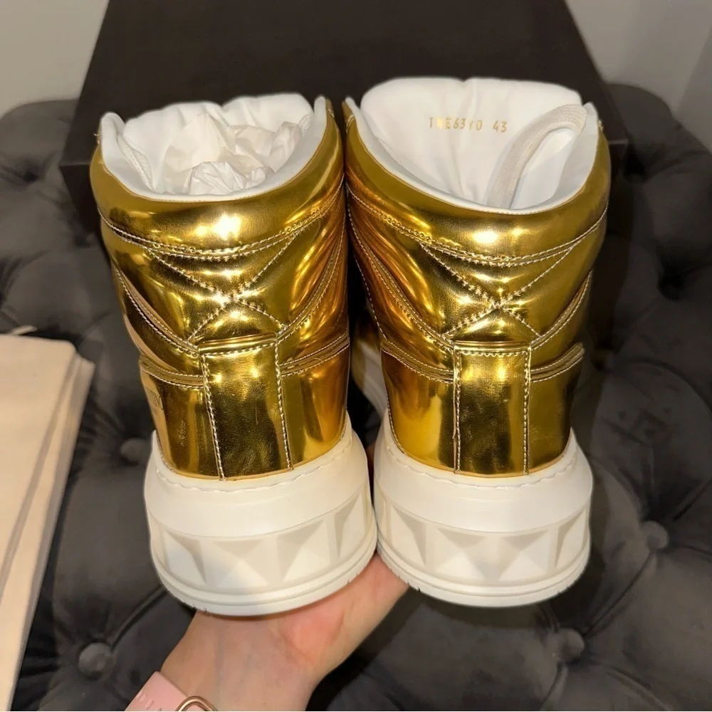 New Size 43 Valentino Garavani Gold Metallic-effect Lace-up Sneakers